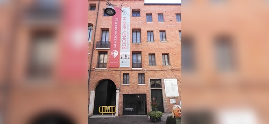 Eingang des Palazzo Roverella